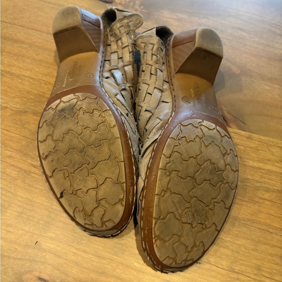 Rieker Sina Gray Cross-Knit Closed-Toe Leather Euro 39, US 8 - Picture 6 of 8